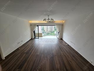 Mid Levels Central - Garden Terrace 06
