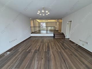 Mid Levels Central - Garden Terrace 07