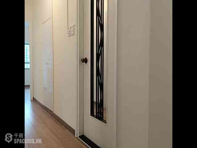 Ap Lei Chau - South Horizons Phase 2 Yee Wan Court (Block 15) 06