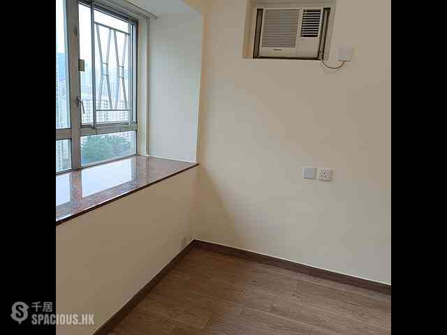Ap Lei Chau - South Horizons Phase 2 Yee Wan Court (Block 15) 07