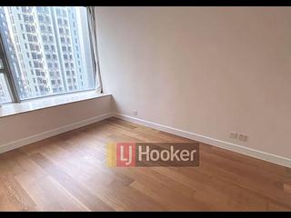 Sai Ying Pun - Island Crest 04
