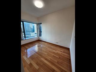 Tai Kok Tsui - Park Avenue Central Park Block 2 02