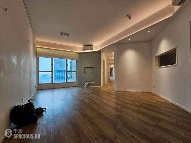 West Kowloon - The Waterfront Phase 2 03