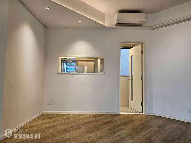 West Kowloon - The Waterfront Phase 2 04