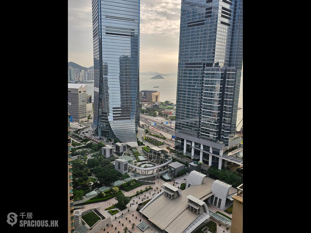 West Kowloon - The Waterfront Phase 2 01