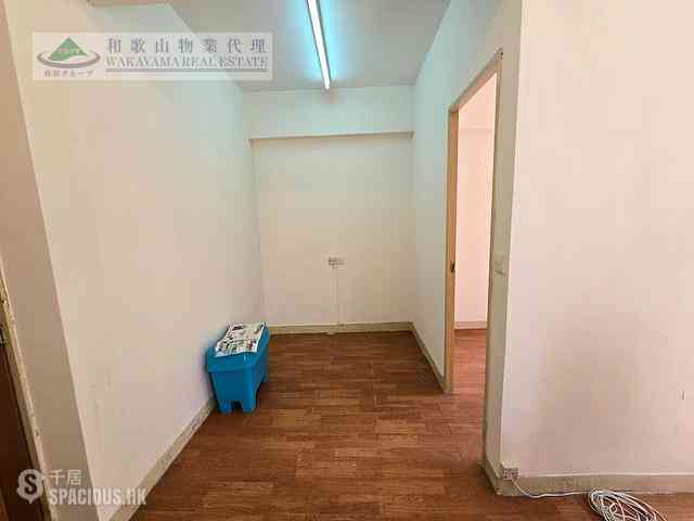 Sai Ying Pun - 105-107, High Street 08