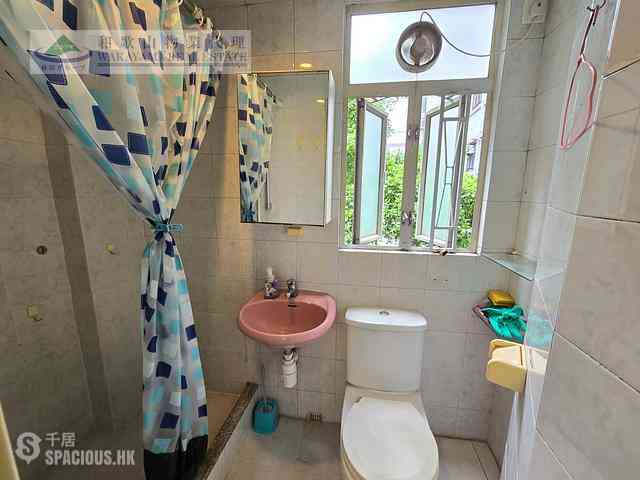 Sai Ying Pun - 105-107, High Street 15