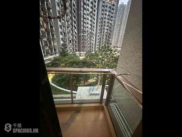 Tsuen Wan - Parc City Block 3 15