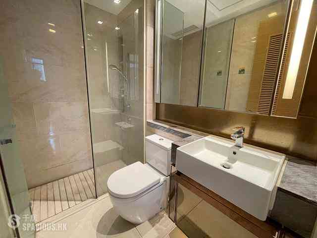 Tung Chung - Century Link Phase 1 Tower 5B 05