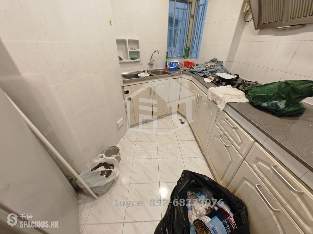Mid Levels Central - Jing Tai Garden Mansion 01