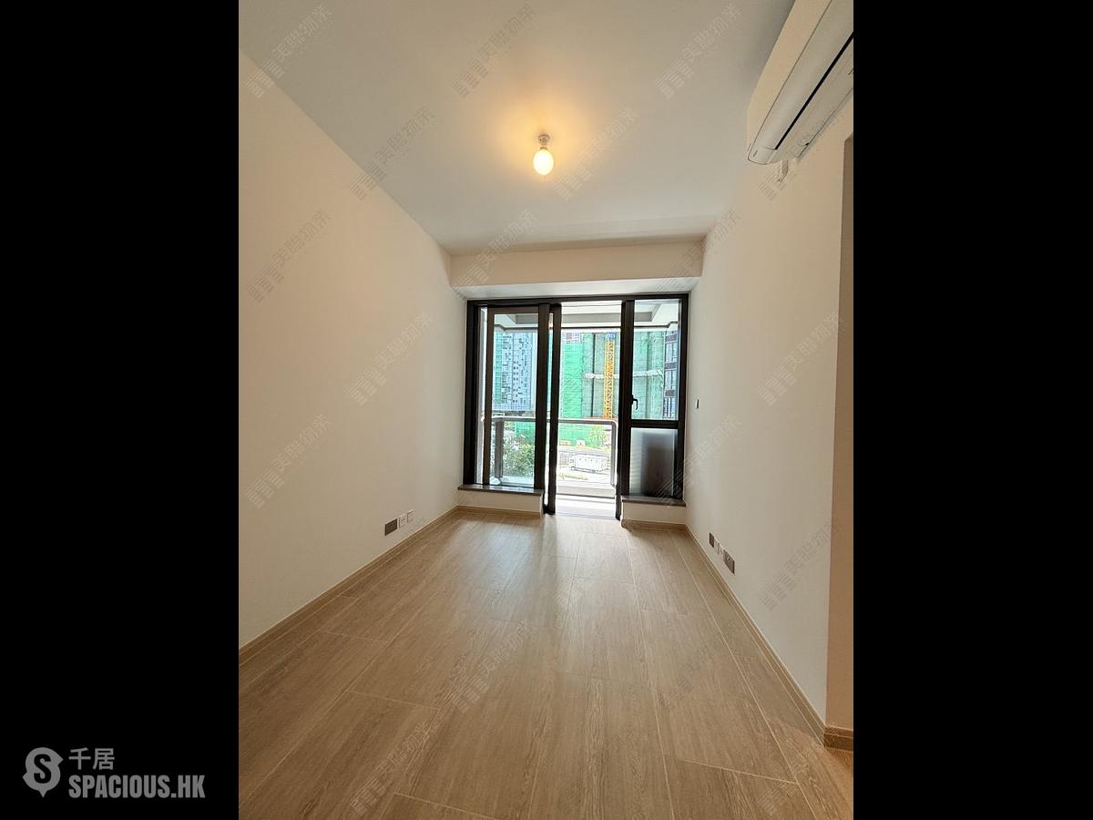 Wong Chuk Hang - The Southside Phase 4A La Montagne I Tower 2B 01