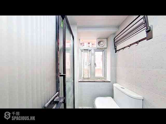 Sai Wan Ho - 239, Shau Kei Wan Road 07