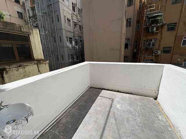 Sai Ying Pun - 75, First Street 12