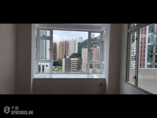 Wan Chai - Vincent Mansion 03