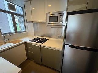 Sai Ying Pun - Island Crest 03