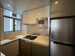 Sai Ying Pun - Island Crest 04