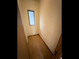 Sai Ying Pun - Island Crest 06