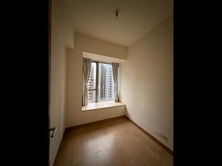 Sai Ying Pun - Island Crest 08