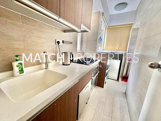 Mid Levels Central - Woodlands Court 03