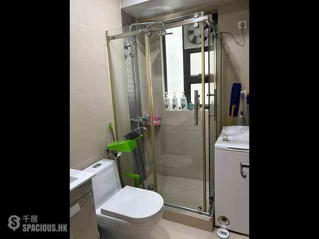 Sheung Wan - 28-30, Queen Street 05