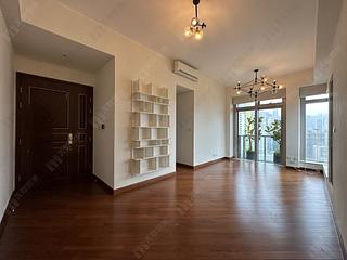 Wan Chai - The Avenue Phase 2 Block 3 04