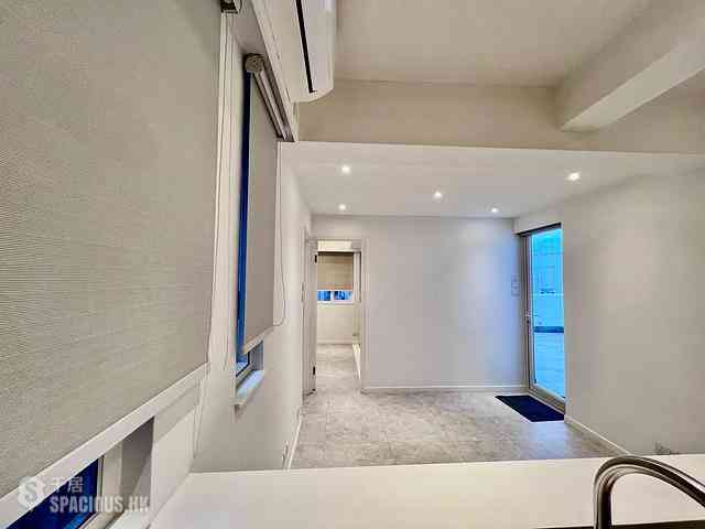 Causeway Bay - Malahon Apartments 01