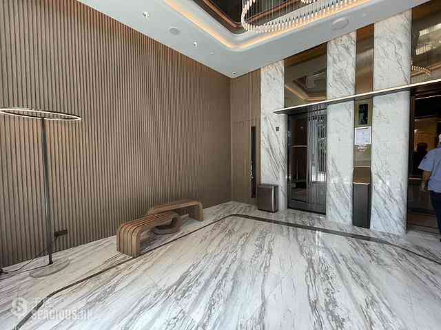 Sai Ying Pun - Two・Artlane 01