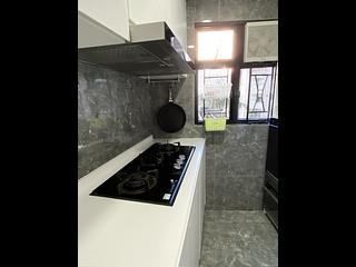 Mid Levels Central - The Grand Panorama Block 2 06
