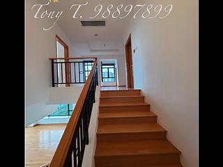 Mid Levels Central - Fairlane Tower 03