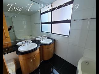 Mid Levels Central - Fairlane Tower 15