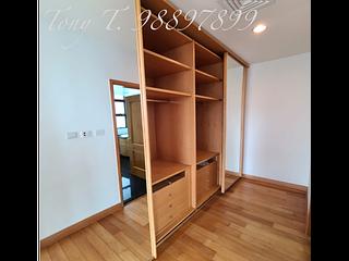 Mid Levels Central - Fairlane Tower 17