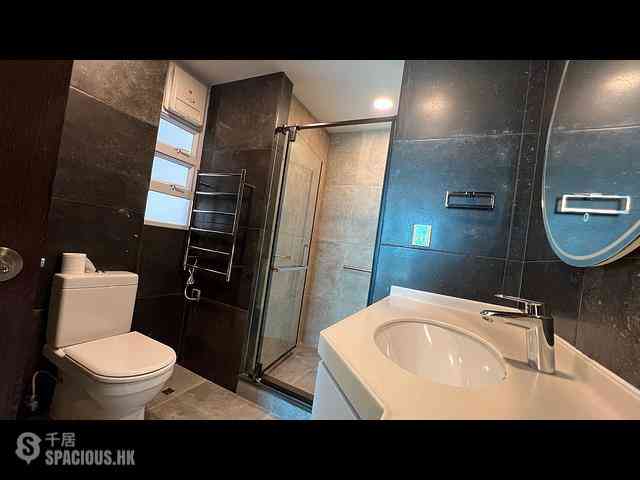 Chung Hom Kok - Hillgrove Block A 06