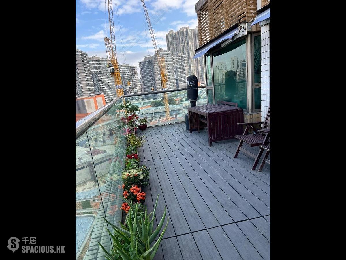 West Kowloon - Sorrento 01