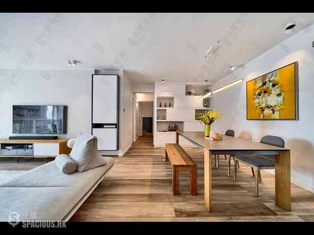 Pok Fu Lam - Baguio Villa Block 27 02