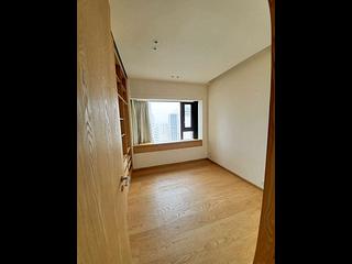 Mid Levels Central - Tavistock II 06