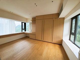 Mid Levels Central - Tavistock II 09