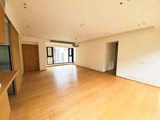 Mid Levels Central - Tavistock II 03