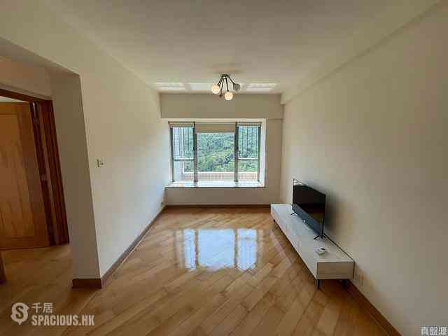 Tiu Keng Leng - Ocean Shores Phase 2 Block 7 02