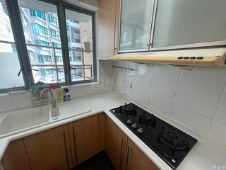 调景岭 - 维景湾畔2期7座 06