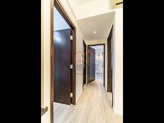 Mid Levels Central - On Fung Building 04