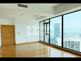 Mid Levels Central - Fairlane Tower 02