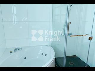 Mid Levels Central - Fairlane Tower 05