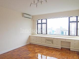 Stubbs Road - Evergreen Villa 04