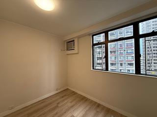 Mid Levels Central - Roc Ye Court 07