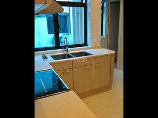 Mid Levels Central - 6B-6E, Bowen Road 07