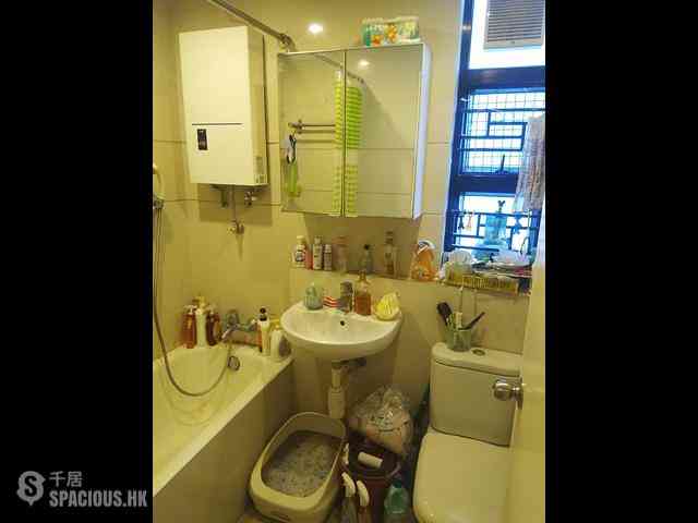 Pok Fu Lam - Chi Fu Fa Yuen Phase 1 Fu Ho Yuen (Block H5) 03