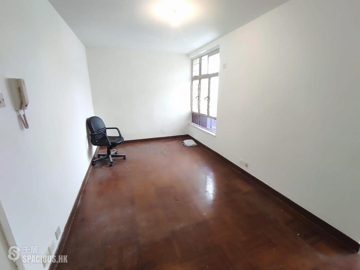 Pok Fu Lam - Chi Fu Fa Yuen Phase 1 Fu Ho Yuen (Block H5) 01