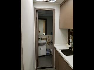 Sheung Wan - Des Voeux Building 04