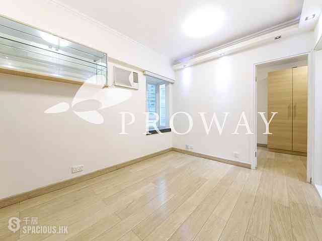 Mid Levels Central - Windsor Court 01