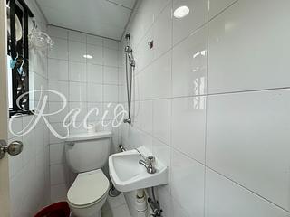 Mid Levels Central - 6B-6E, Bowen Road 13